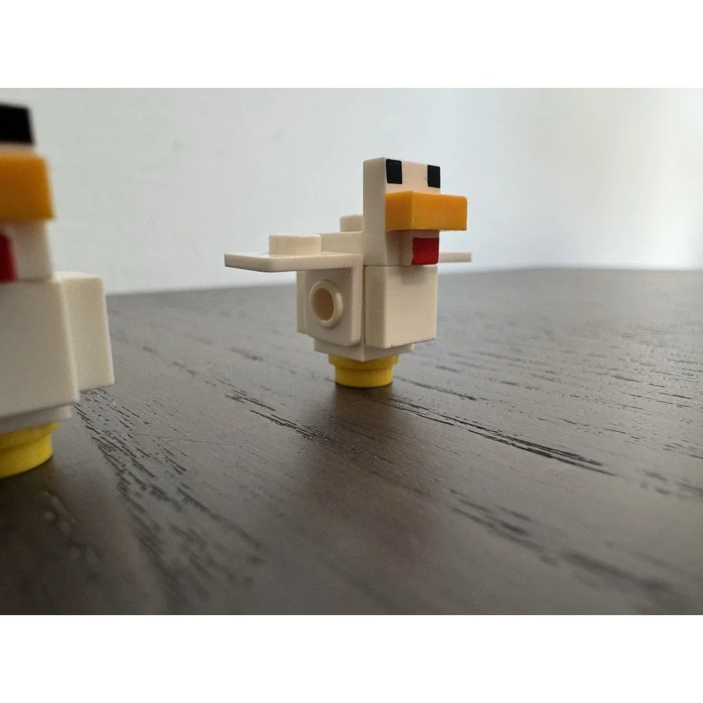 (Lot of 3) Lego Minecraft Chicken Minifigures White Feathers 21140 Chics - Picture 4 of 6